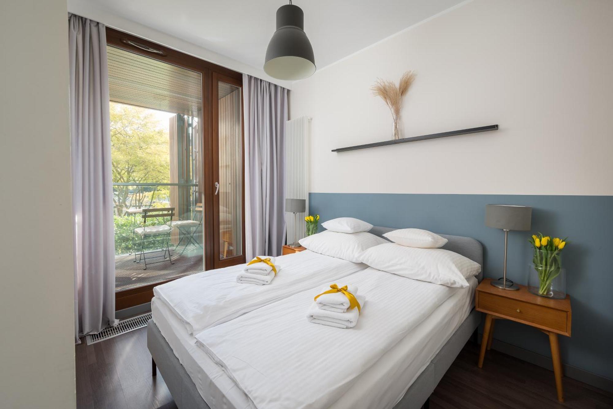 Superior One-Bedroom Apartment Balcony