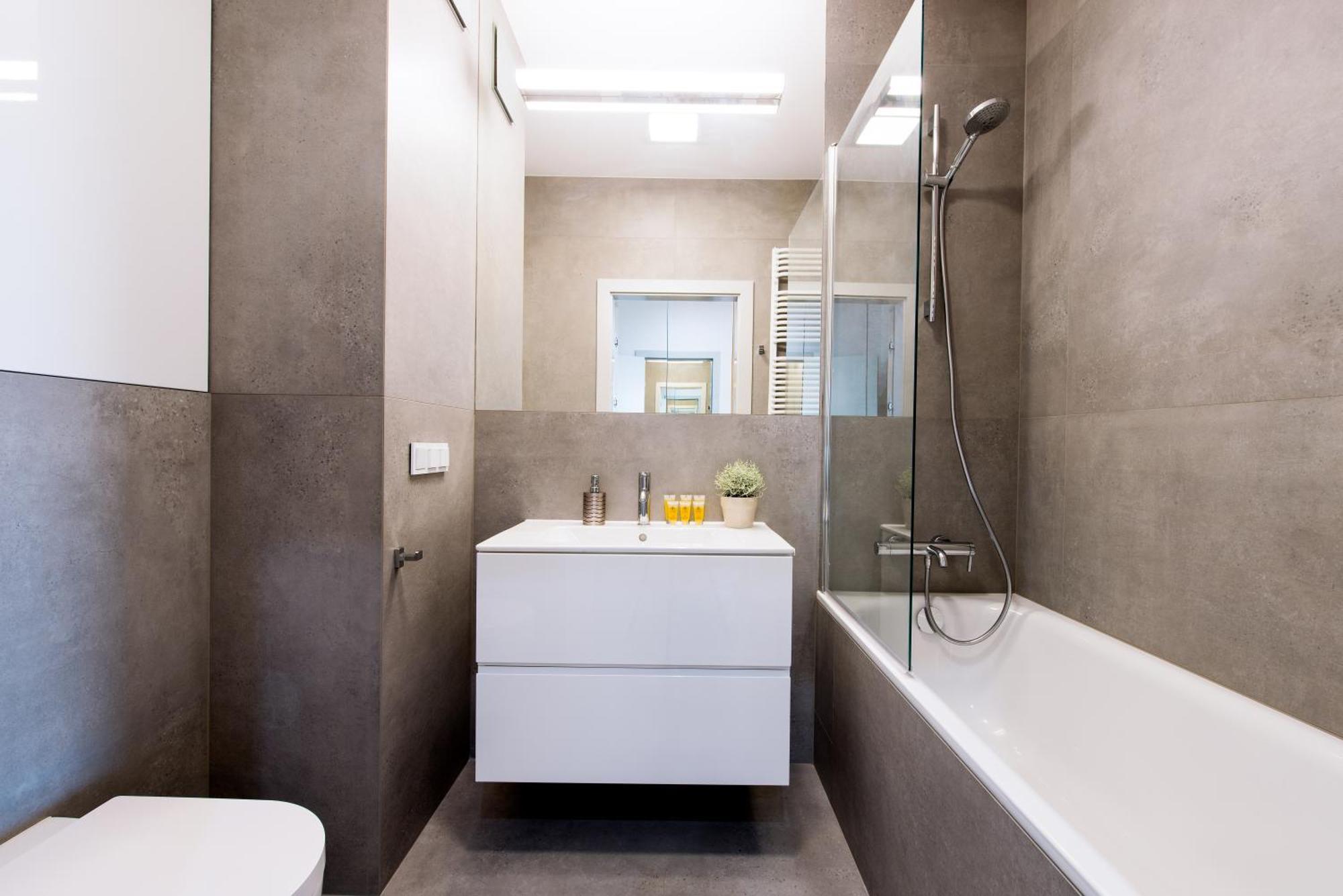 Superior One-Bedroom Apartment Balcony