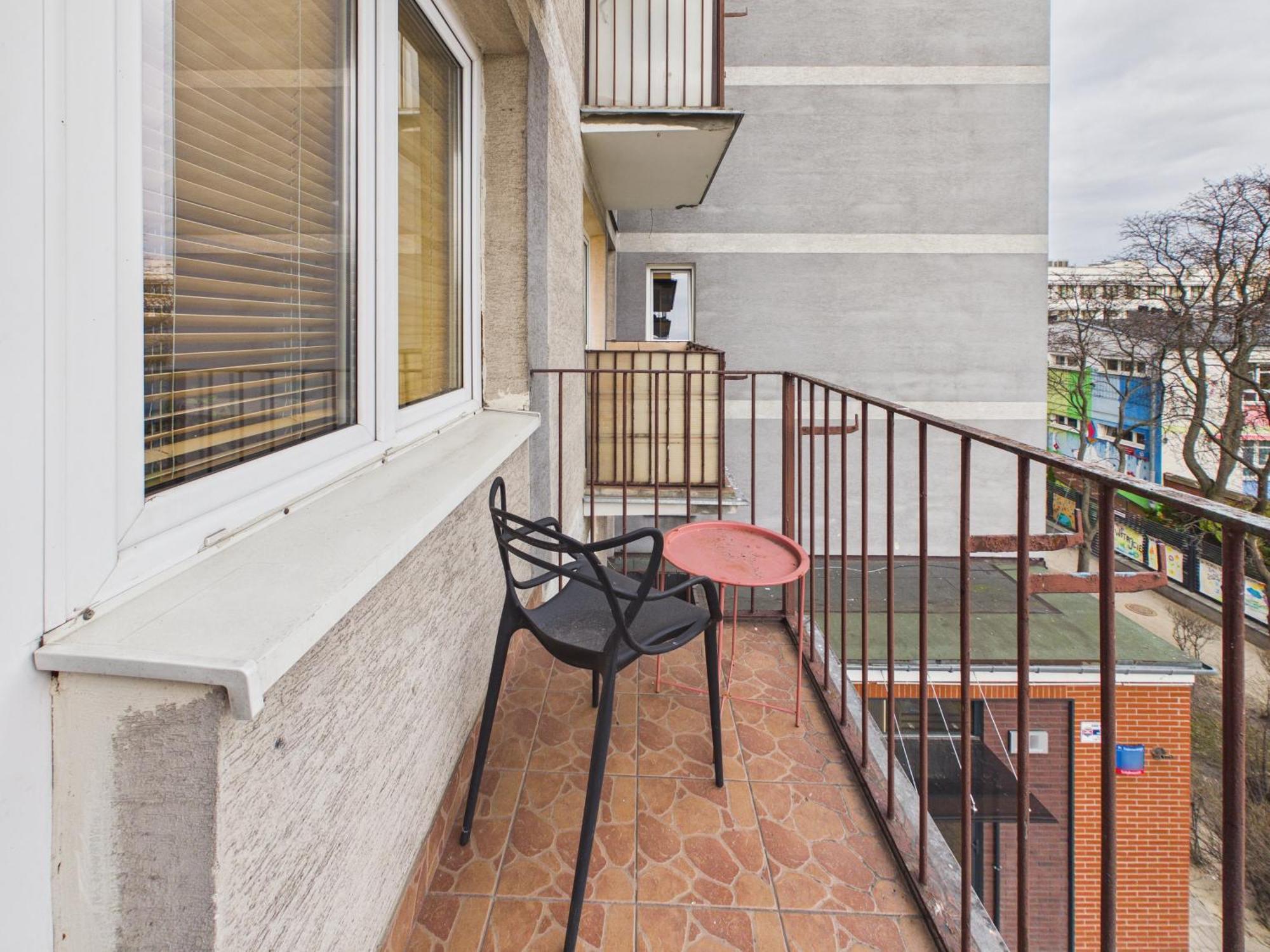 Studio Balcony