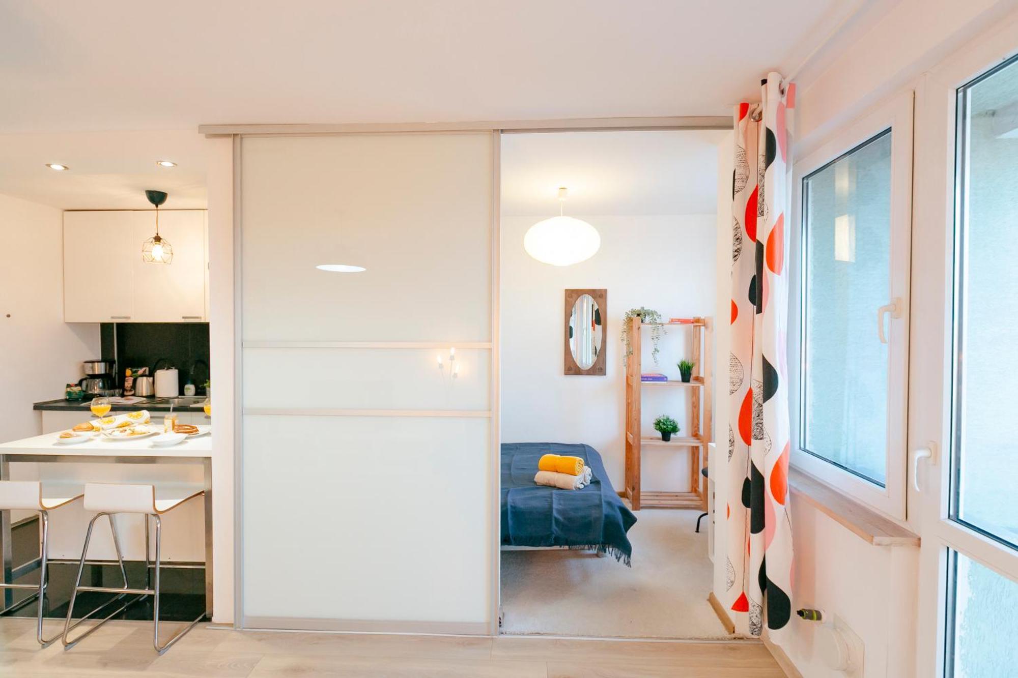 One-Bedroom Apartment