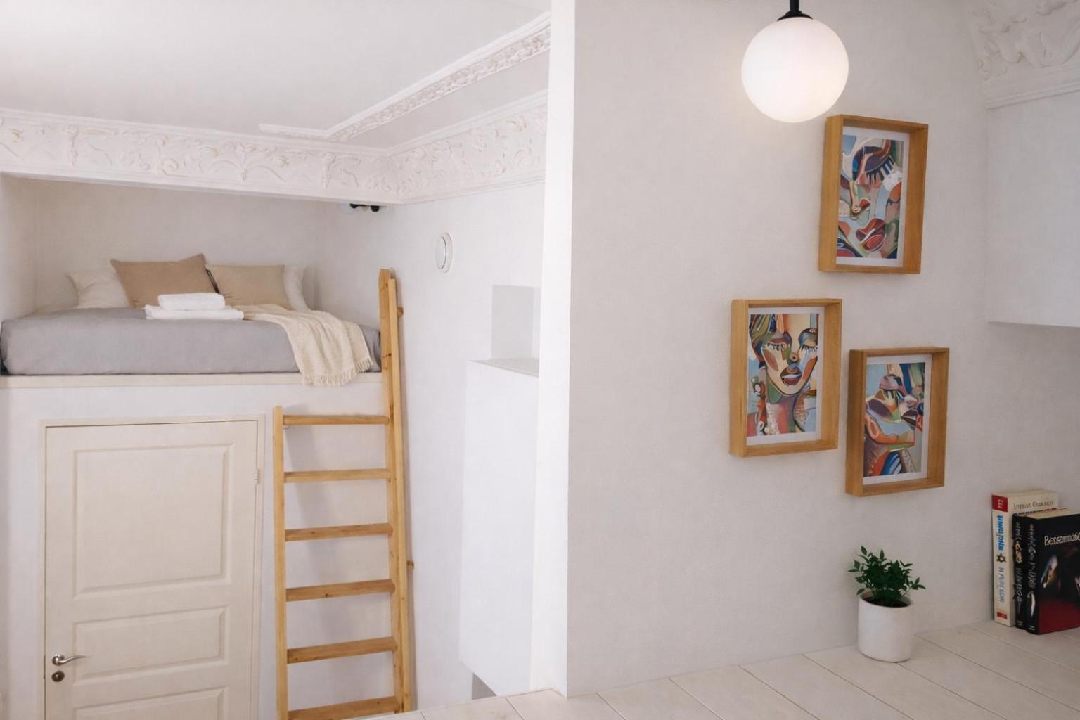 Studio Apartment One Double Bed