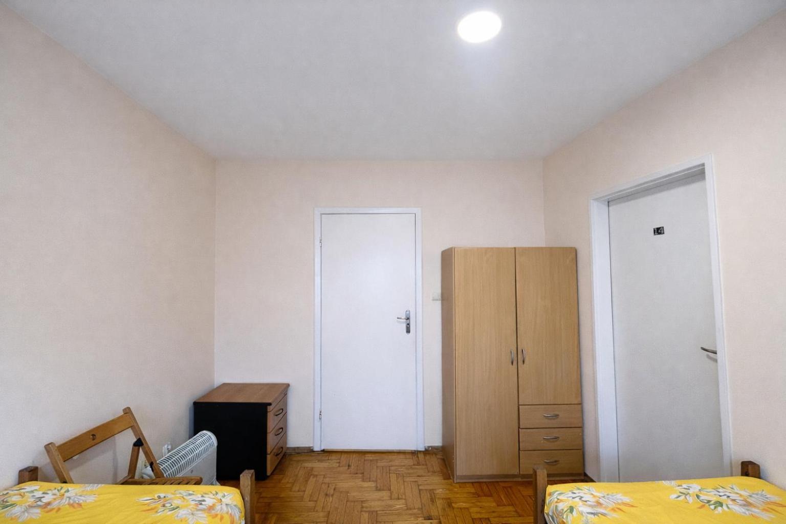 Bed 6-Bed Mixed Dormitory Room