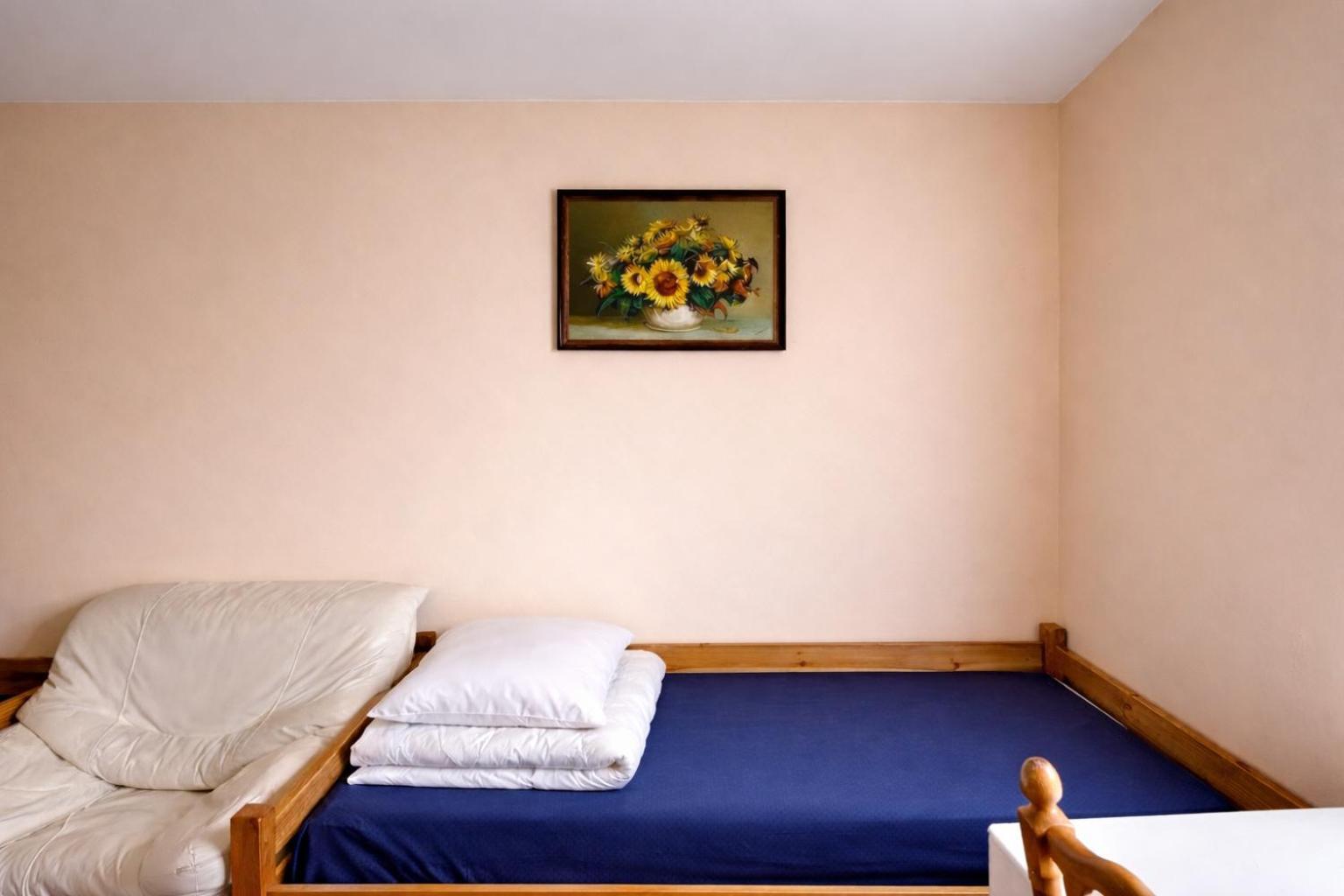 Bed 4-Bed Dormitory Room
