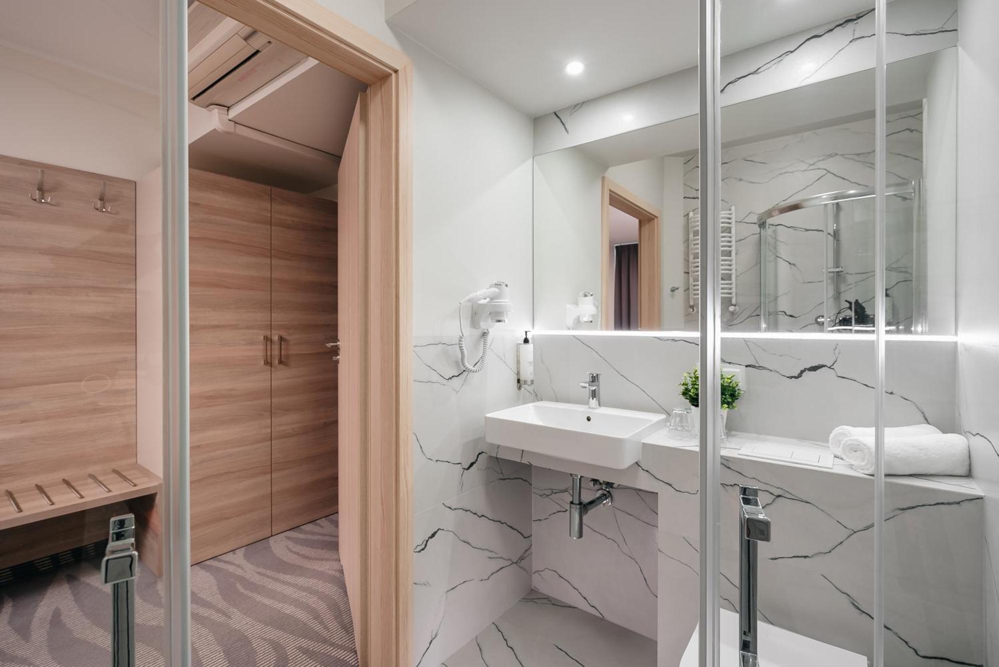Comfort Twin Room