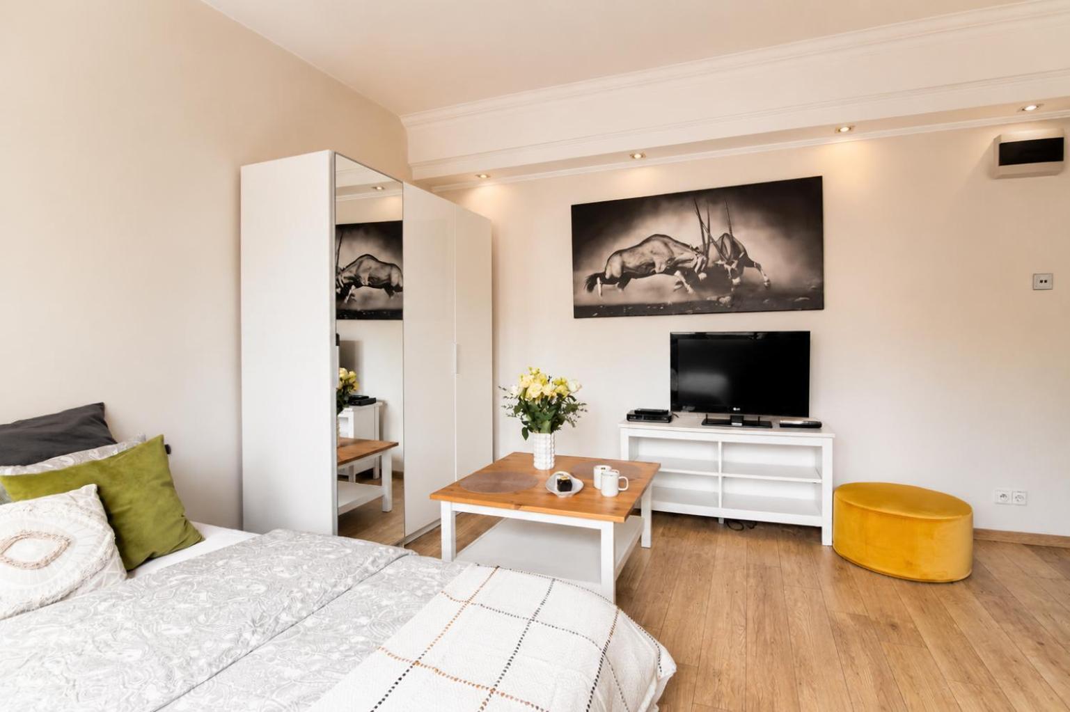 Studio Apartment