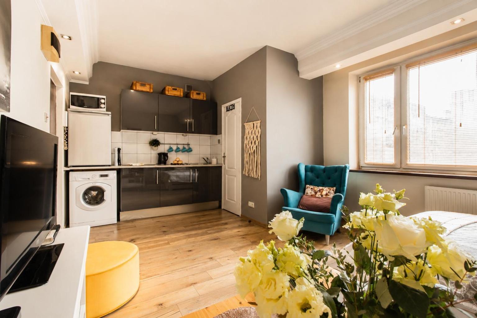 Studio Apartment