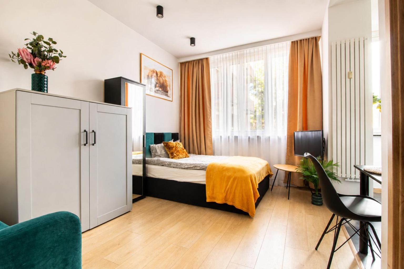 Studio Apartment