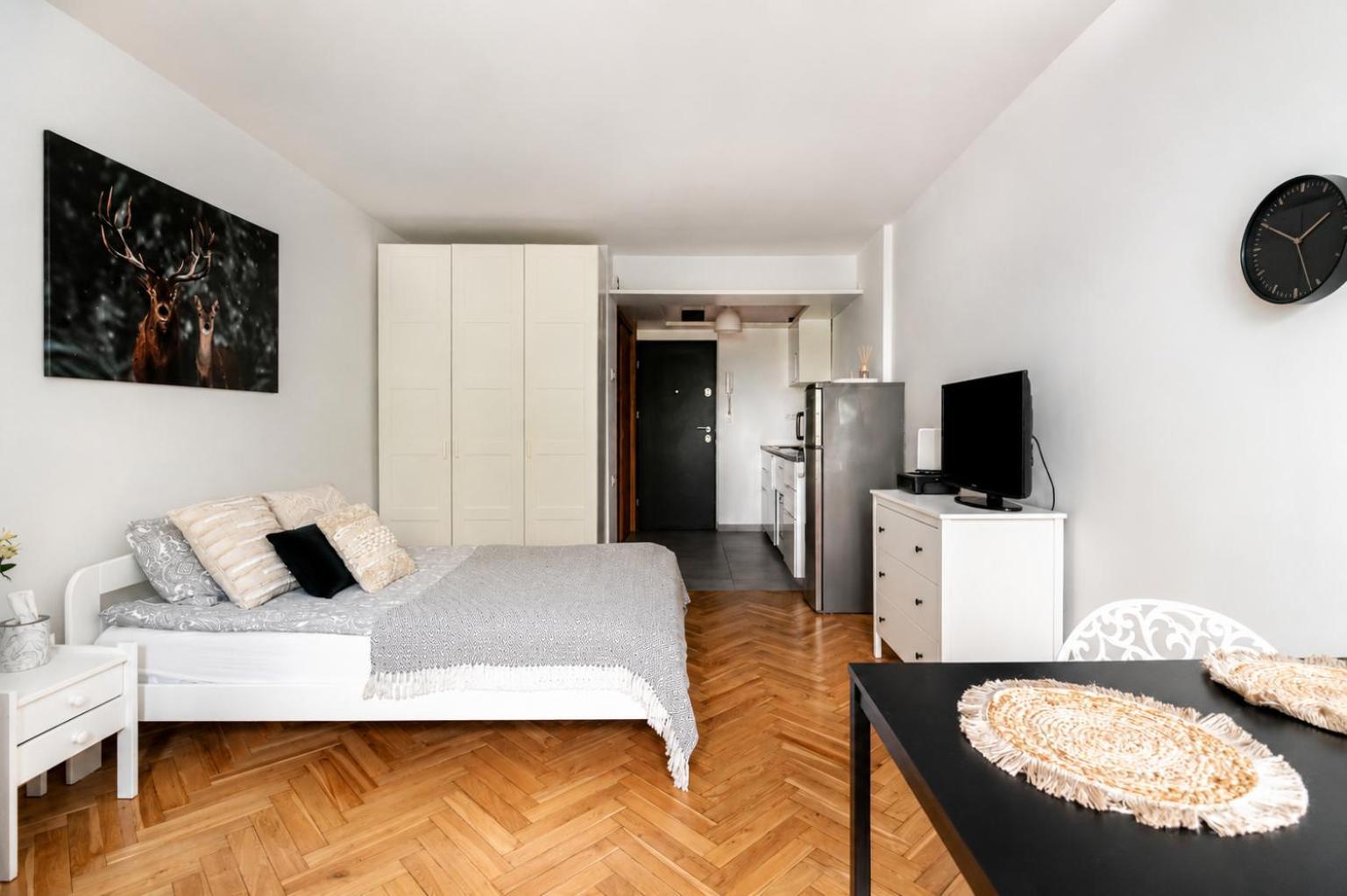 Studio Apartment
