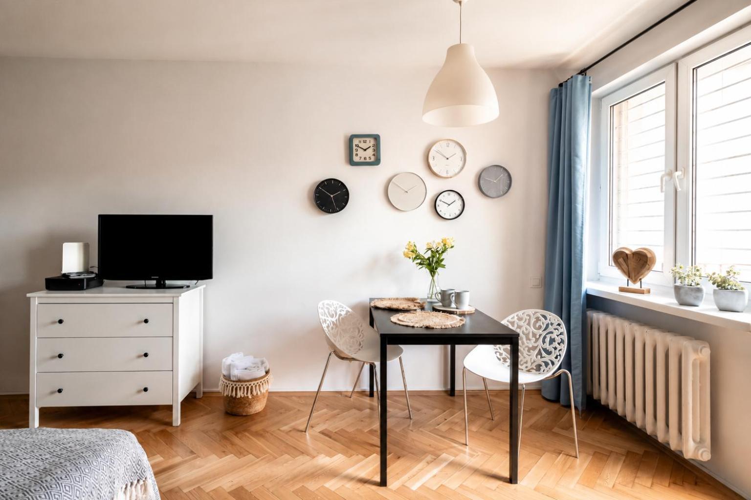 Studio Apartment