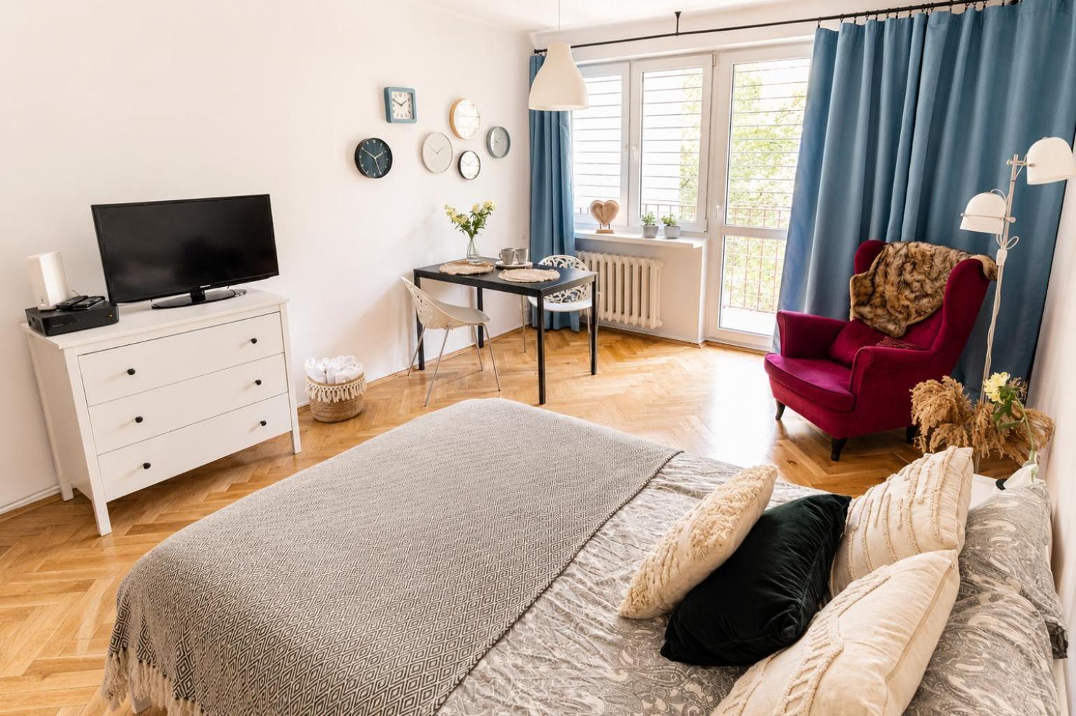 Studio Apartment
