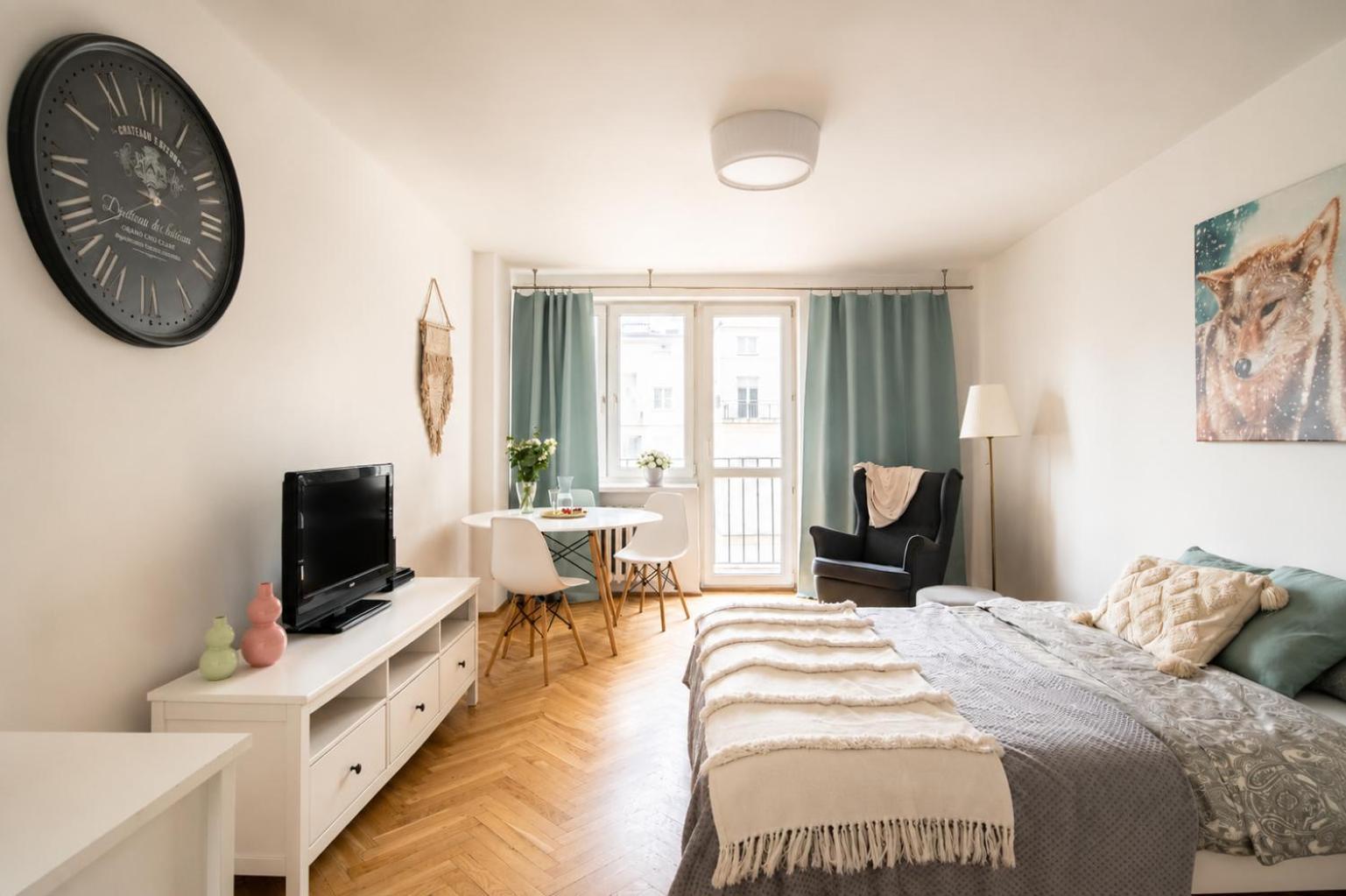 Studio Apartment