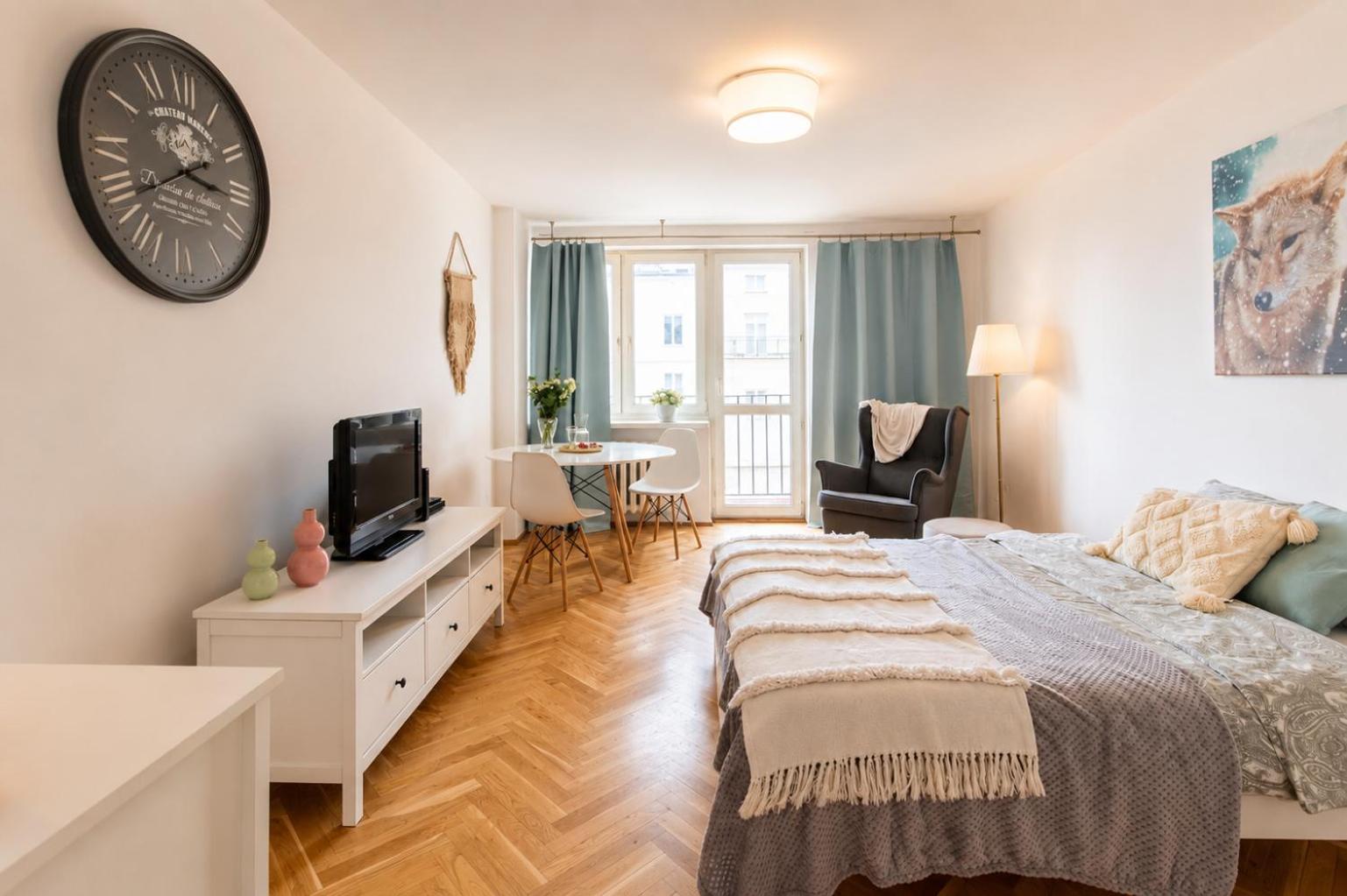 Studio Apartment