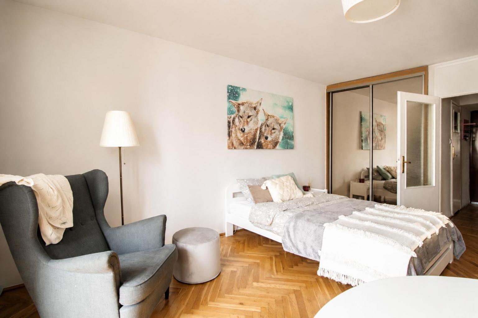 Studio Apartment
