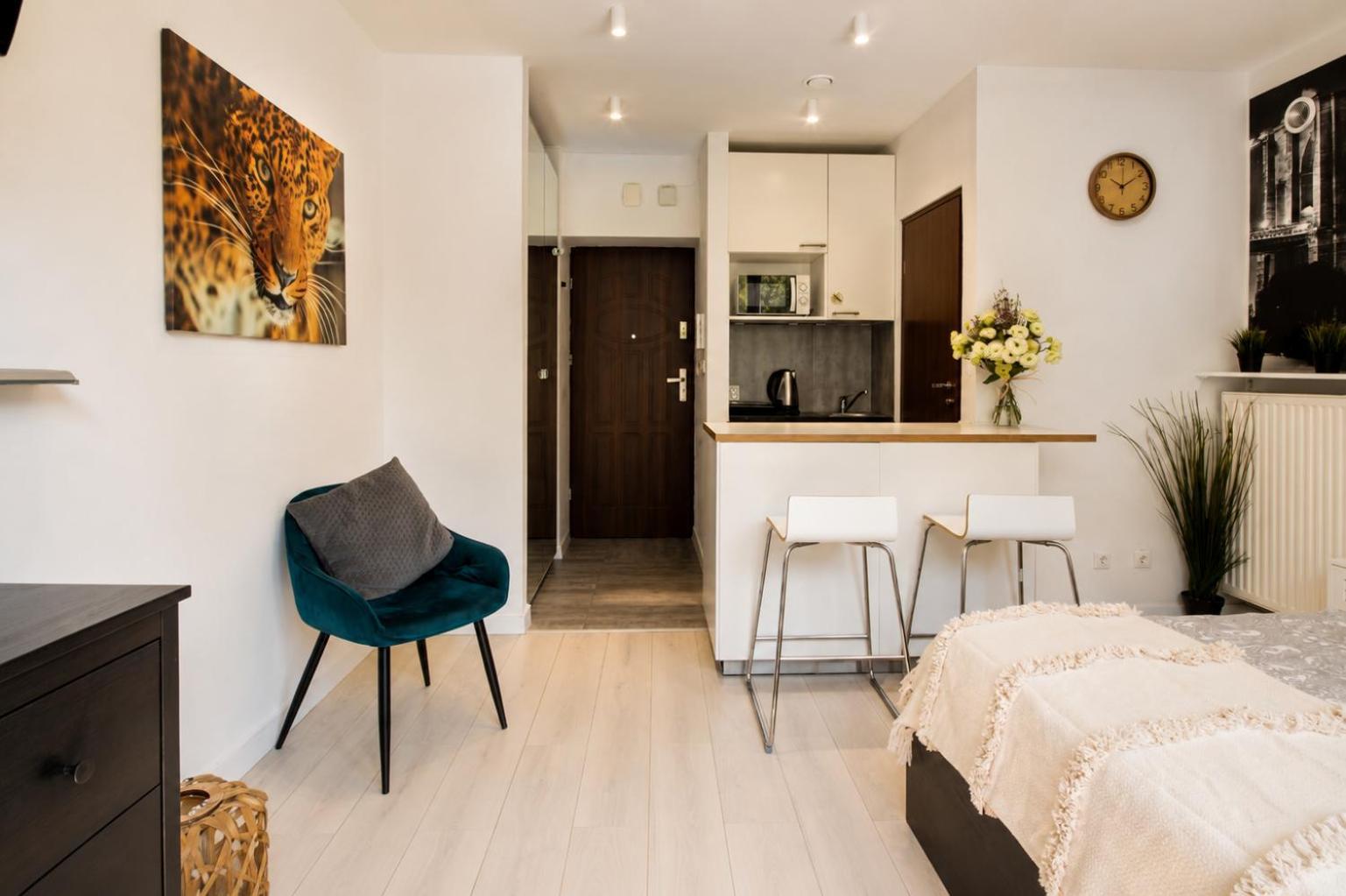 Studio Apartment