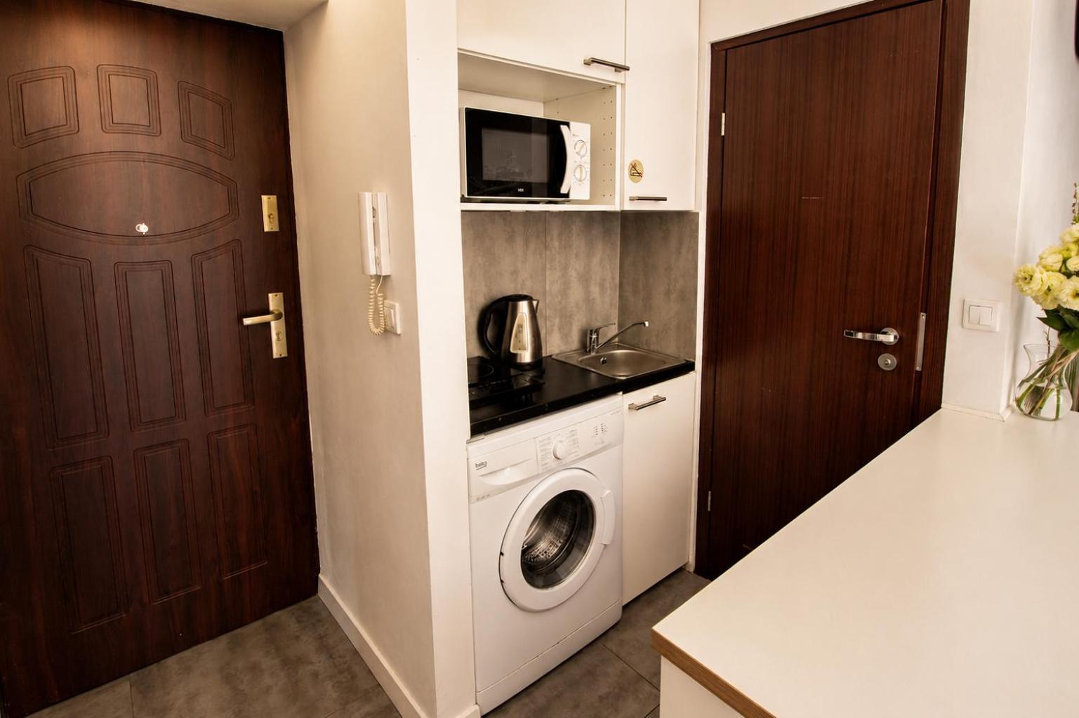 Studio Apartment