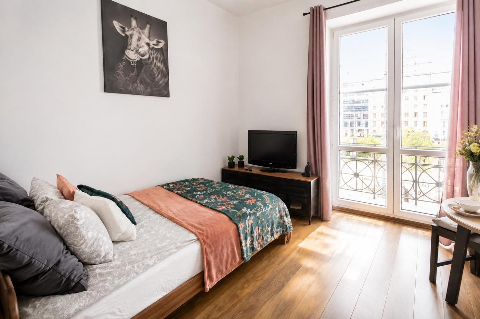 Studio Apartment