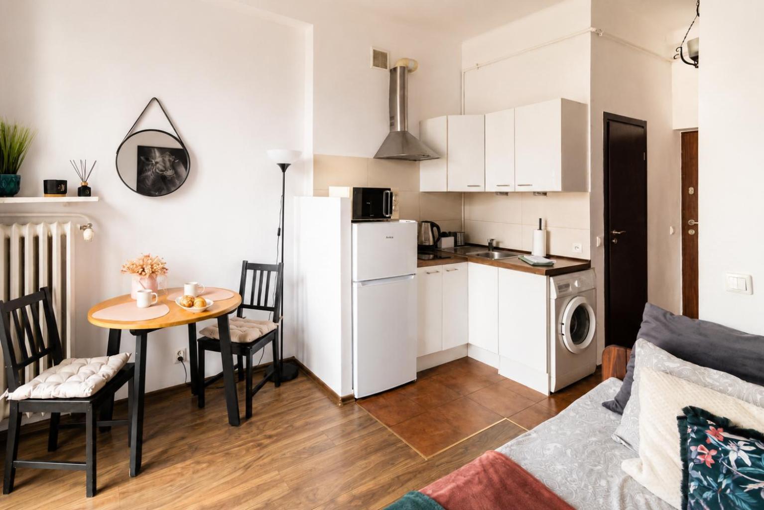 Studio Apartment