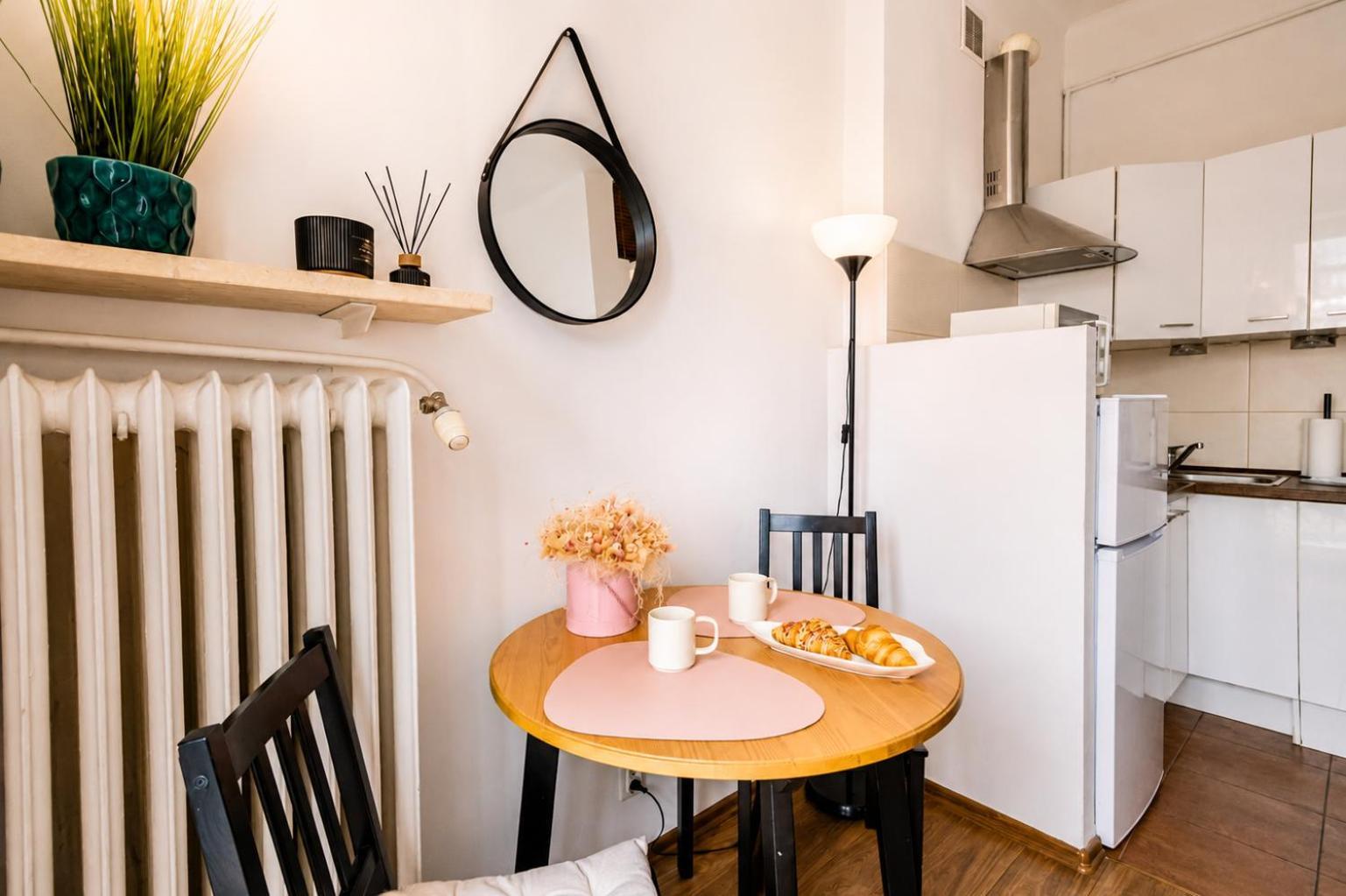 Studio Apartment