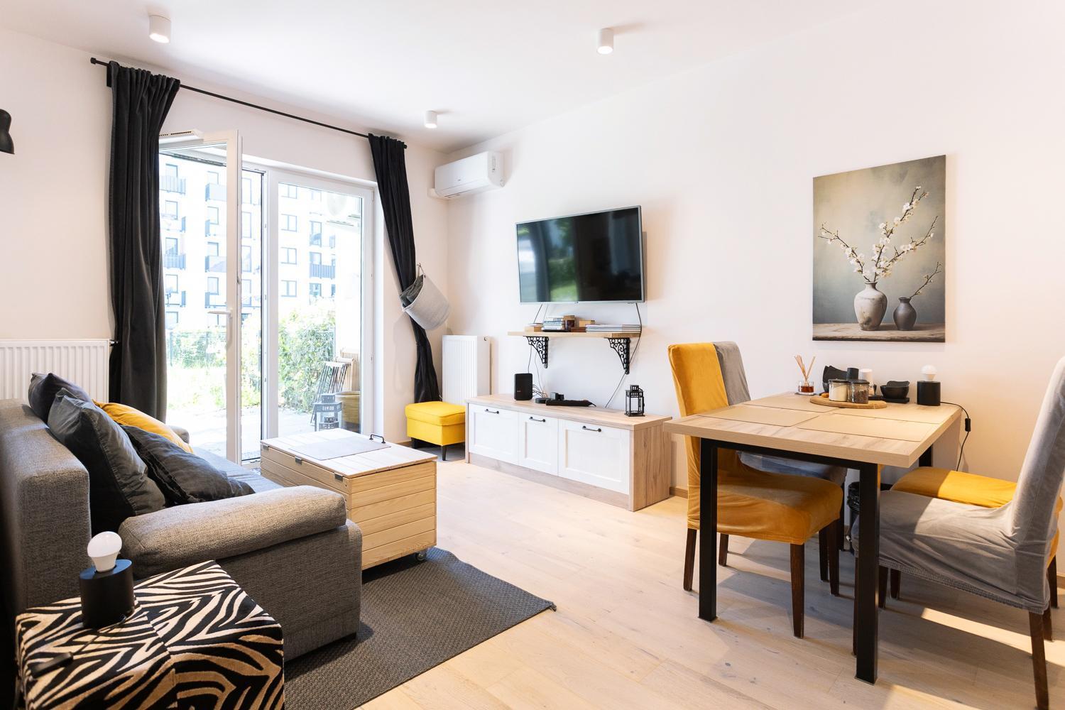 One-Bedroom Apartment