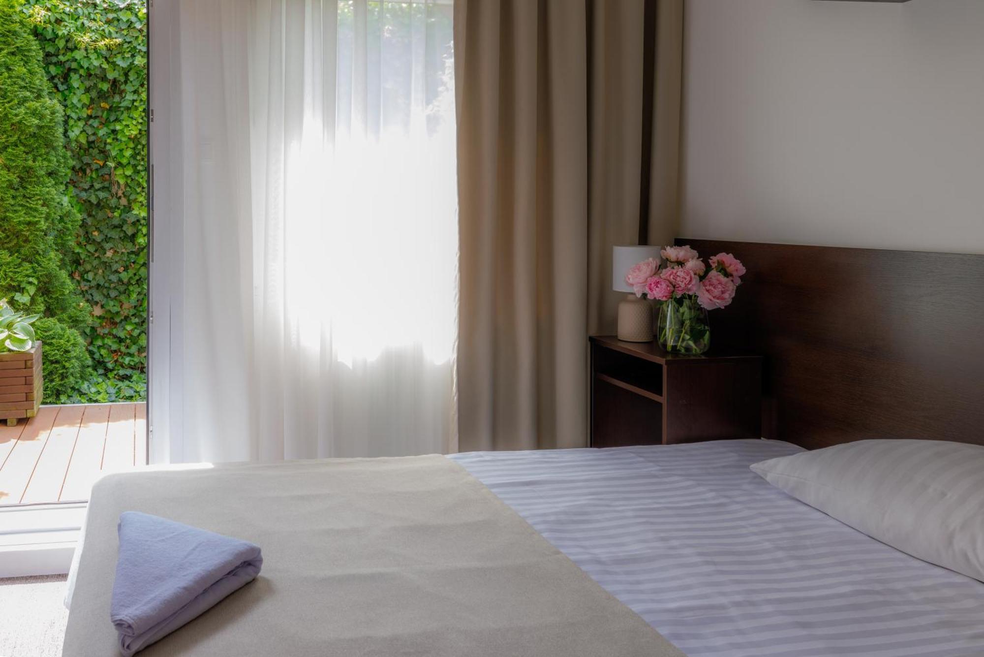 Double Room Terrace,1771556524:JPEG