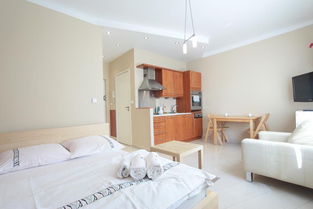 Studio Apartment 10 Wyzwolenia Avenue