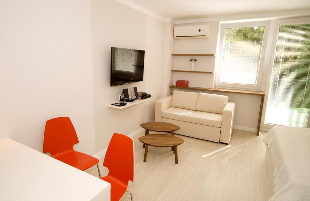 Premier Studio