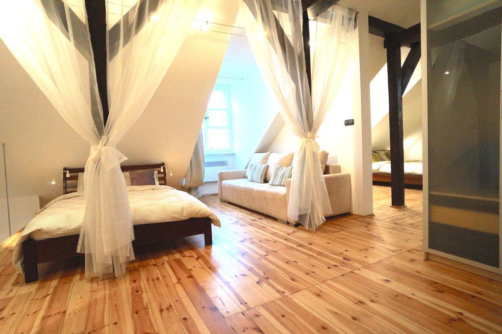 Penthouse Apartment 46 Piwna Street,463390203:JPEG
