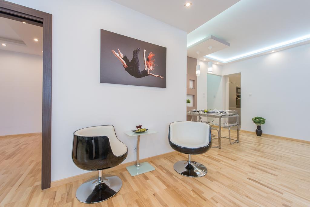 Superior One-Bedroom Apartment 21 or 21a Rynek Starego Miasta Street
