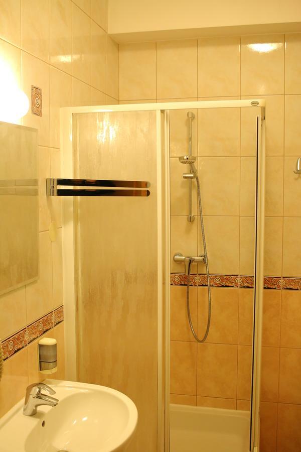Triple Room Private External Bathroom