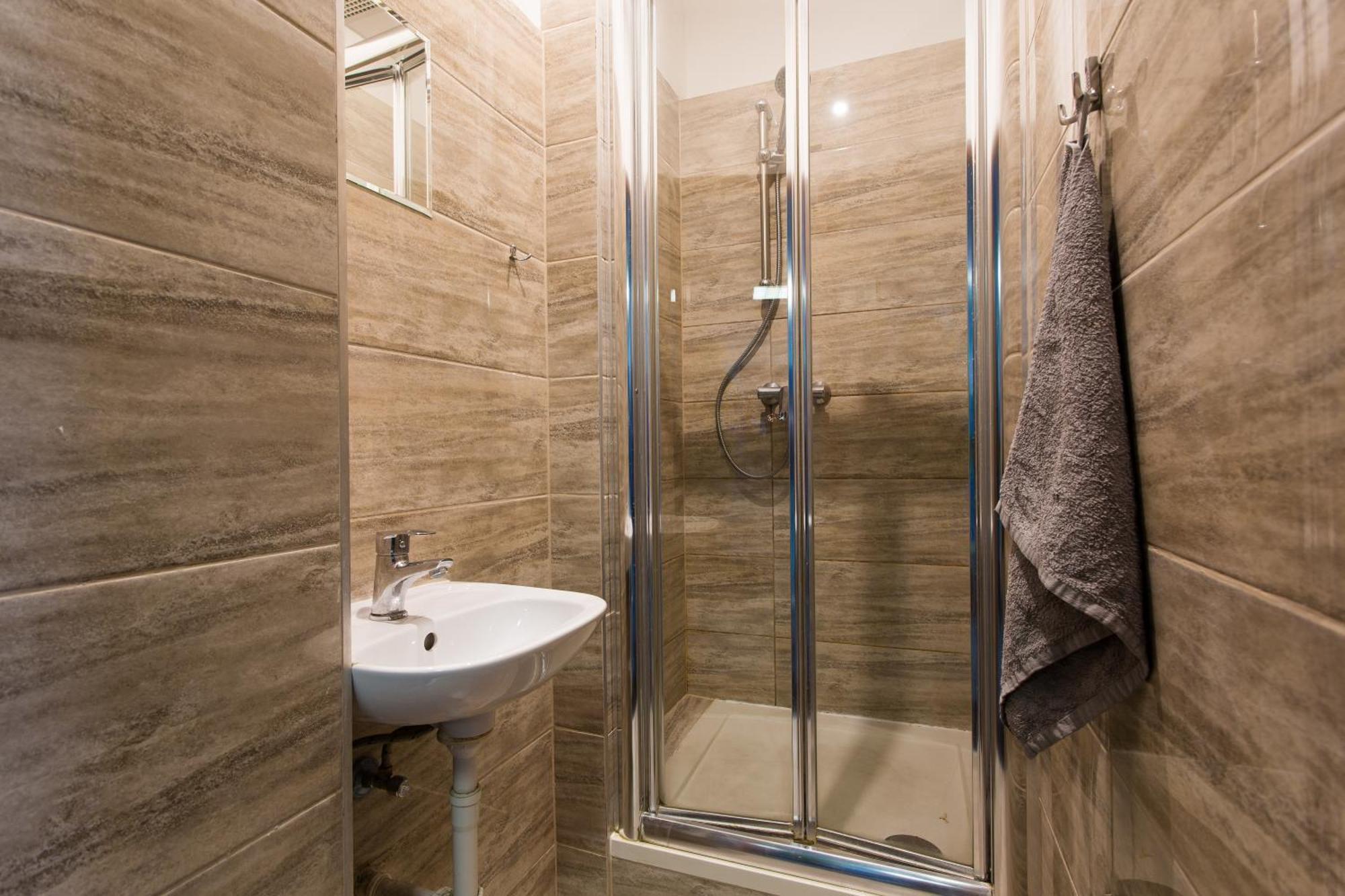 Single Room Private Bathroom
