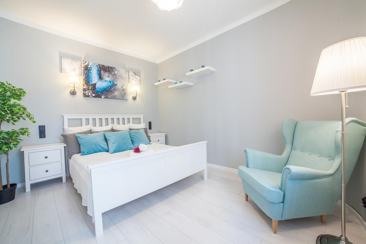 Two-Bedroom Apartment 7 or 9 Nowogrodzka Street