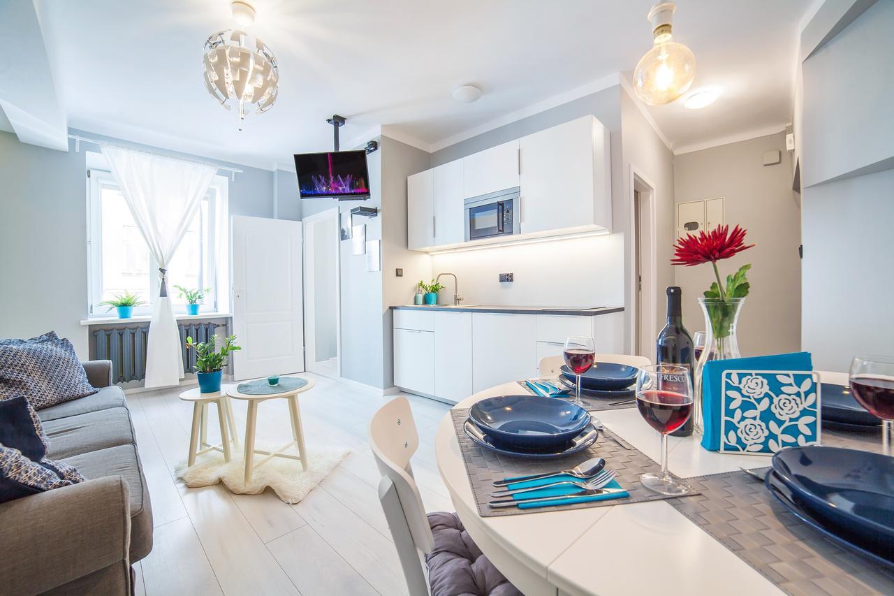 Two-Bedroom Apartment 7 or 9 Nowogrodzka Street