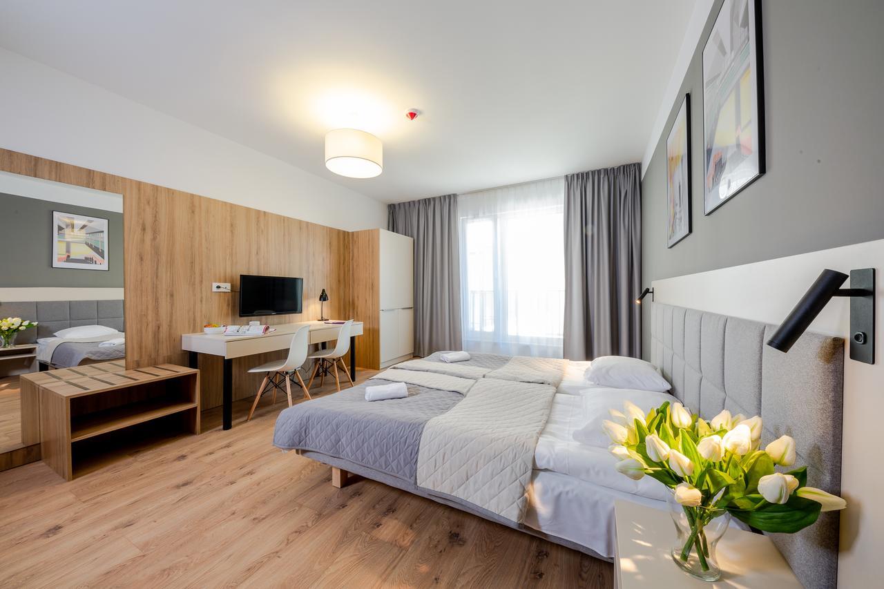Deluxe Studio Apartment Kitchenette