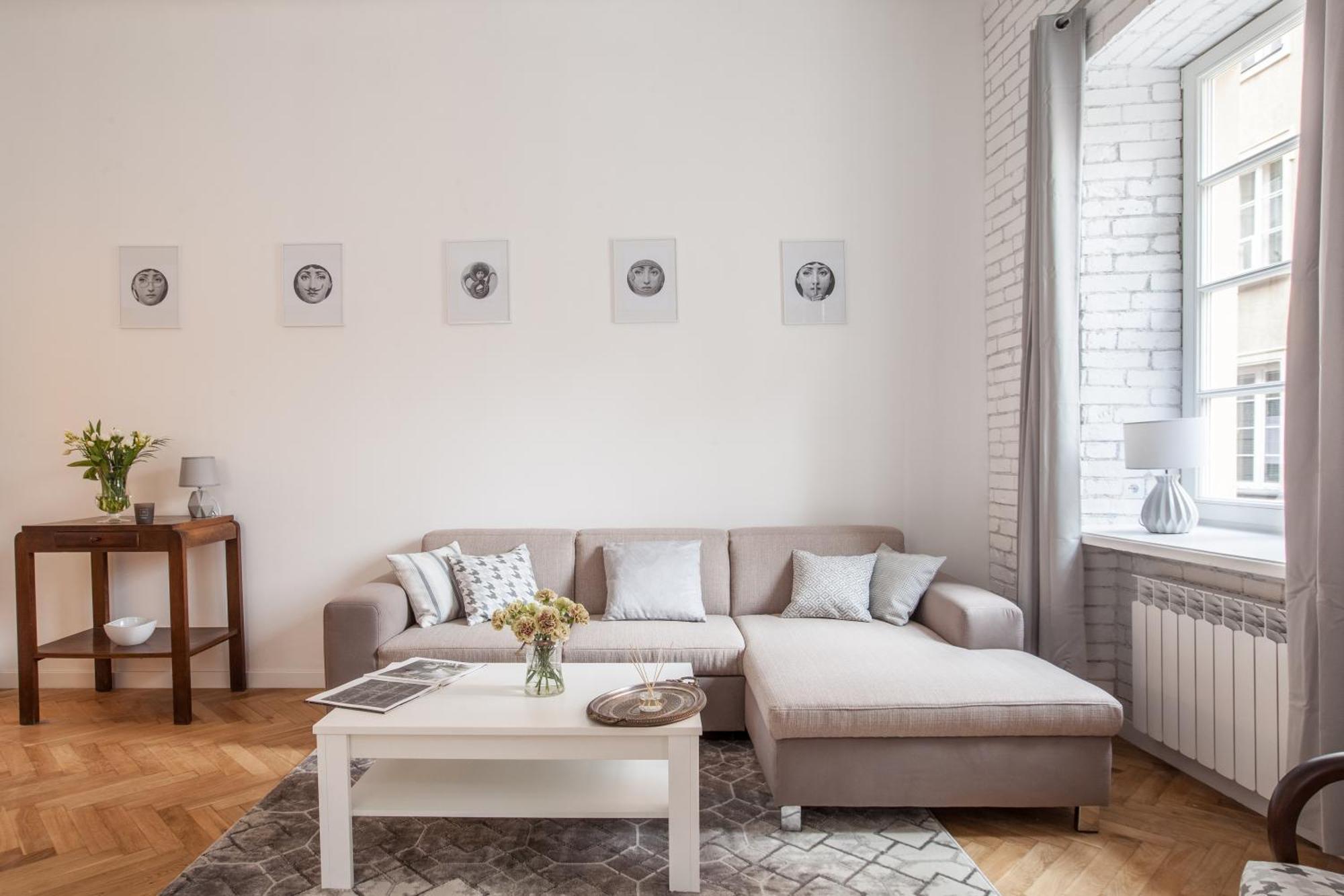 Two-Bedroom Luxury Apartment ul Piwna 27