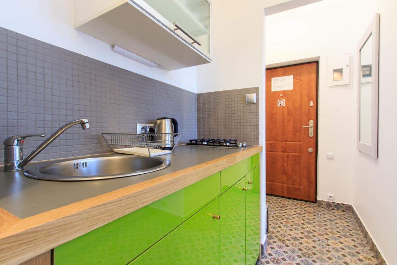 Studio Apartment