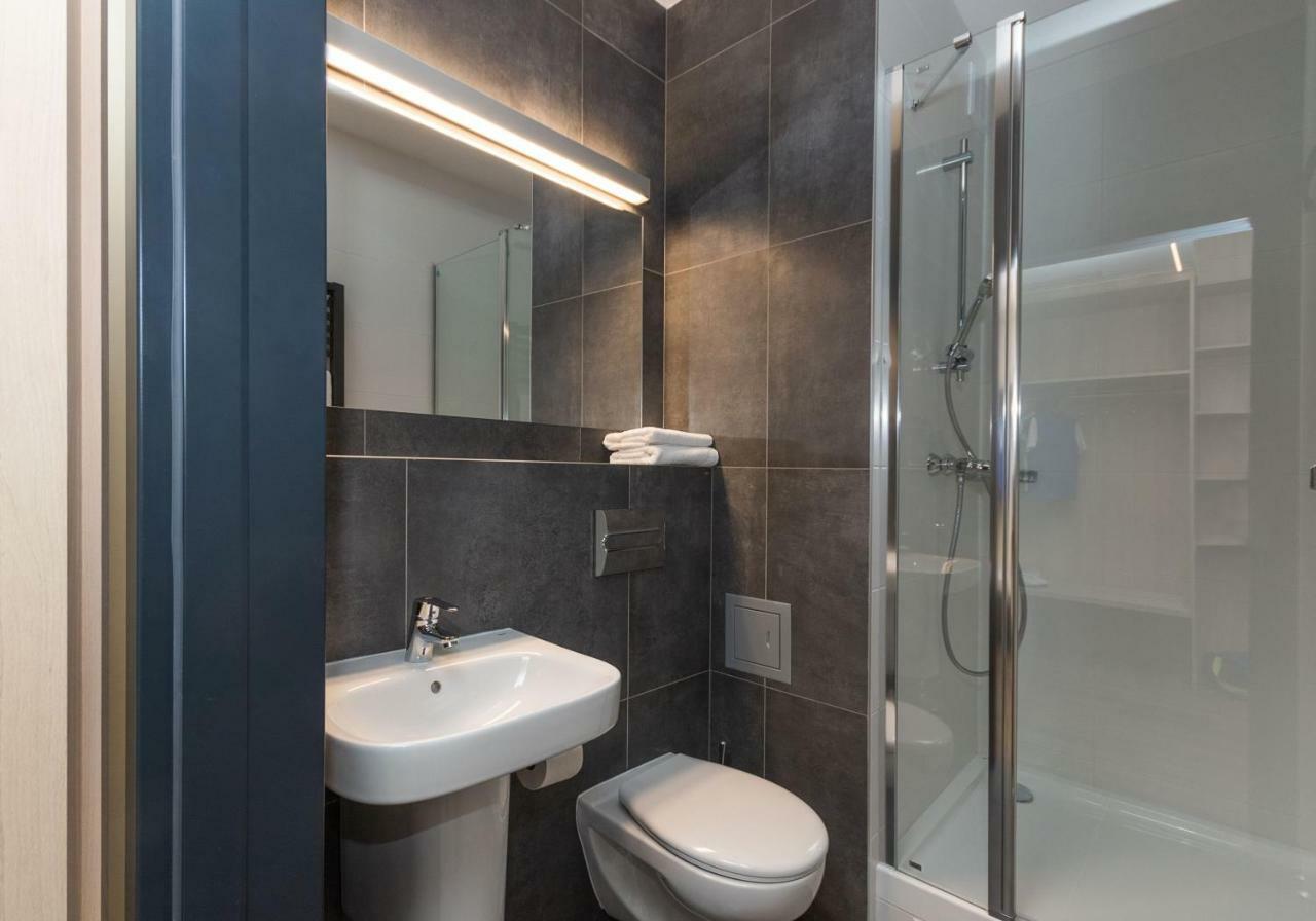 Double Room Private Bathroom