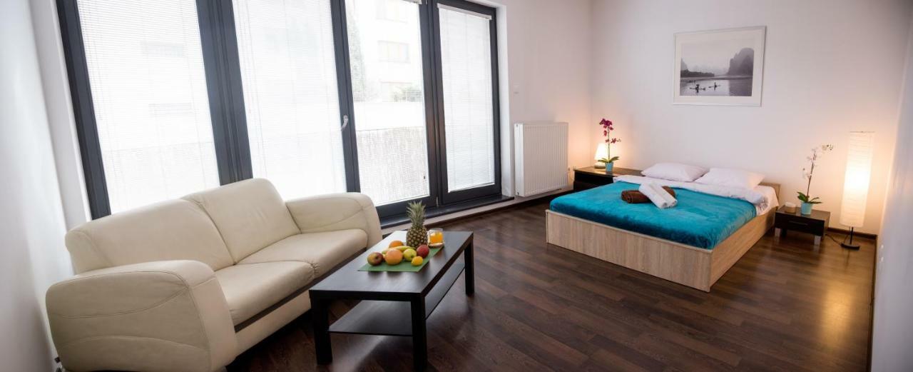 Doppelzimmer mit Balkon