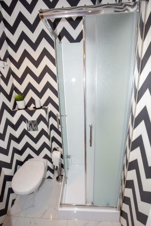 King Room Balcony Private Bathroom