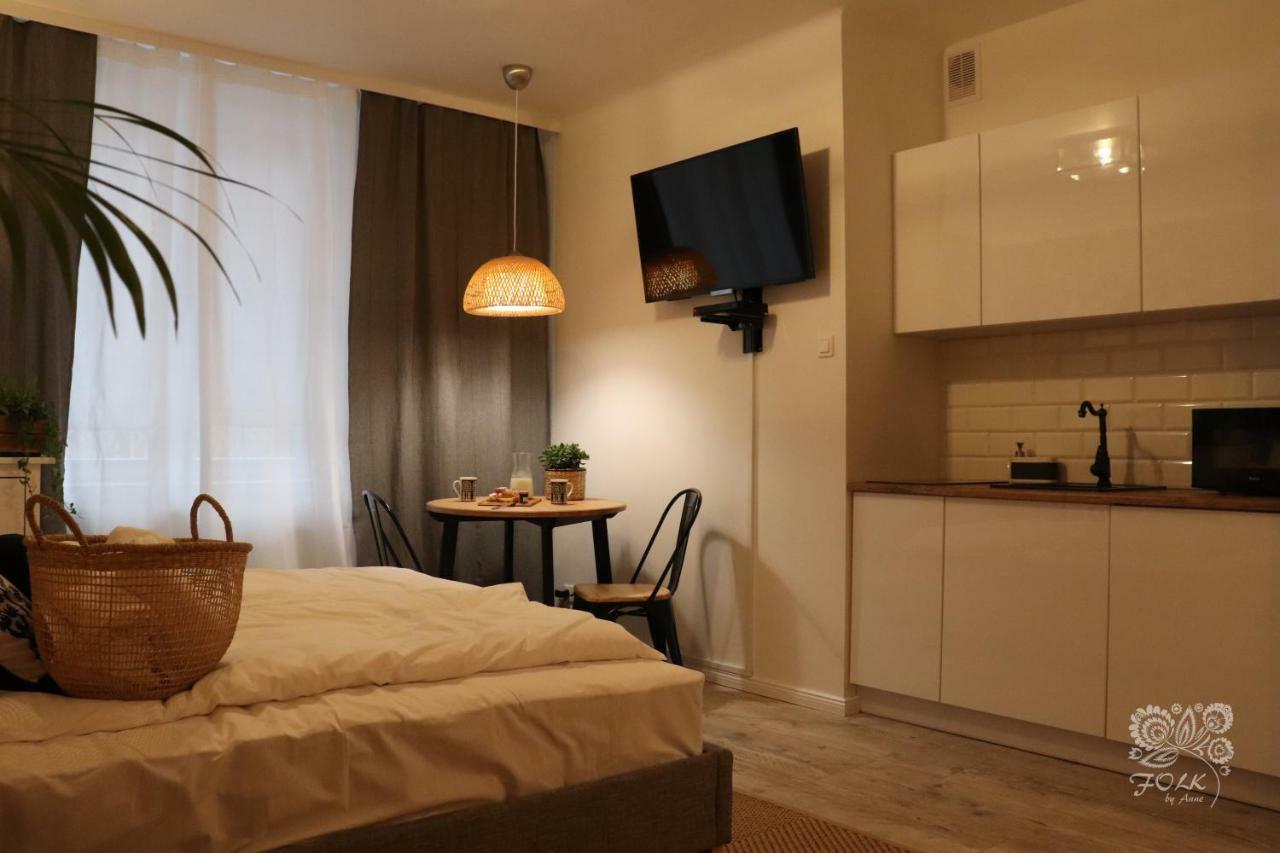 Studio Apartment