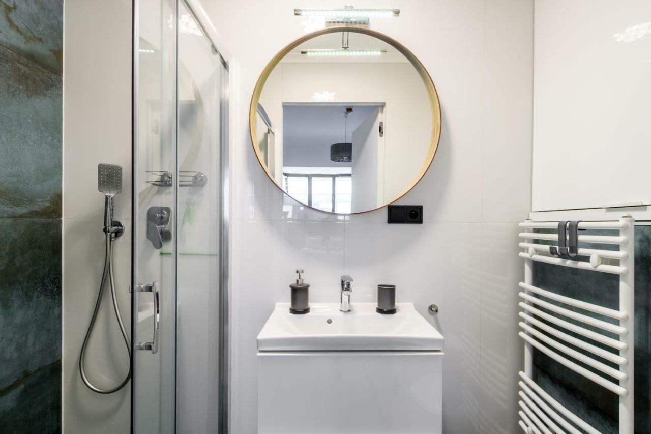 Apartment Shower