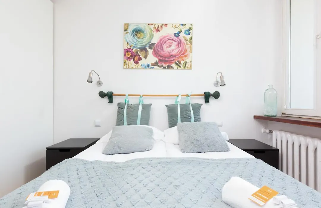 Apartments Warsaw Browarna By Noclegi Renters-1