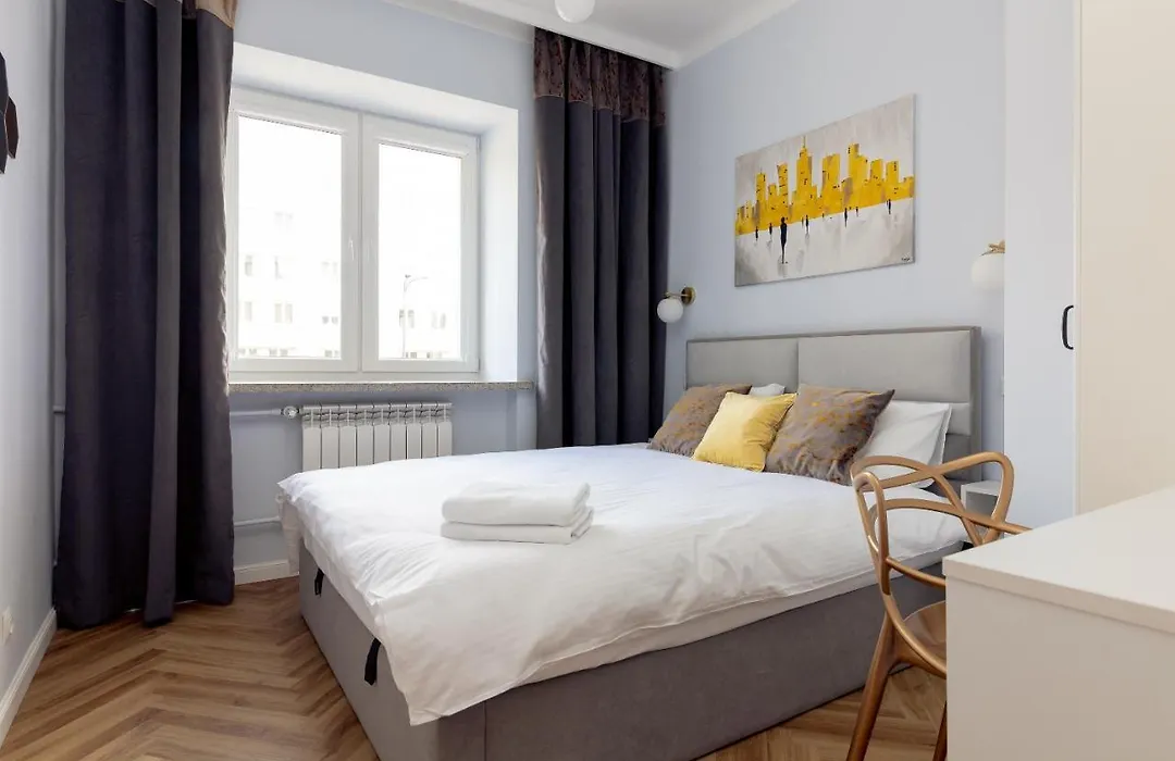 Metro Politechnika Cosy Apartment-1
