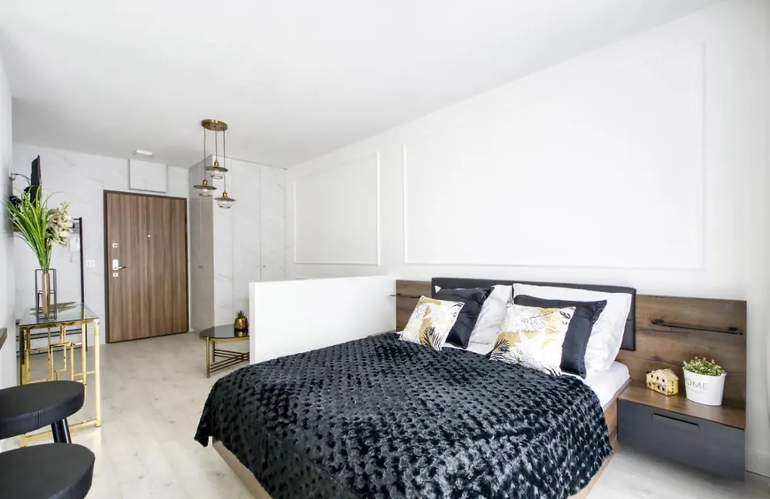Good Time Apartment-1