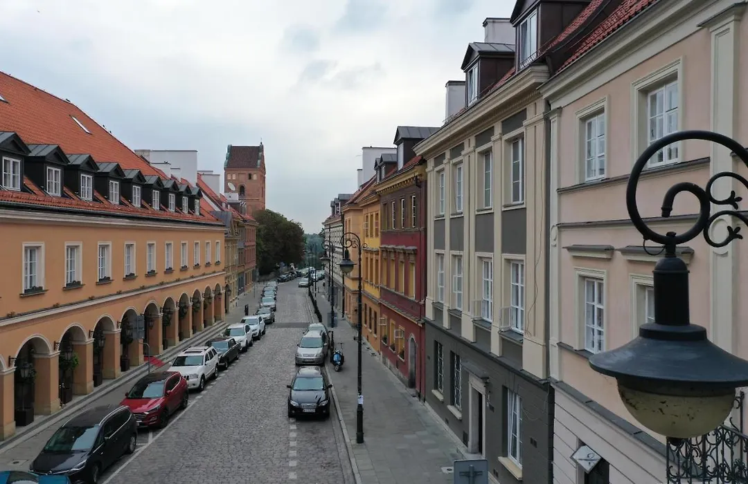 Warsaw Heritage Apartment-1