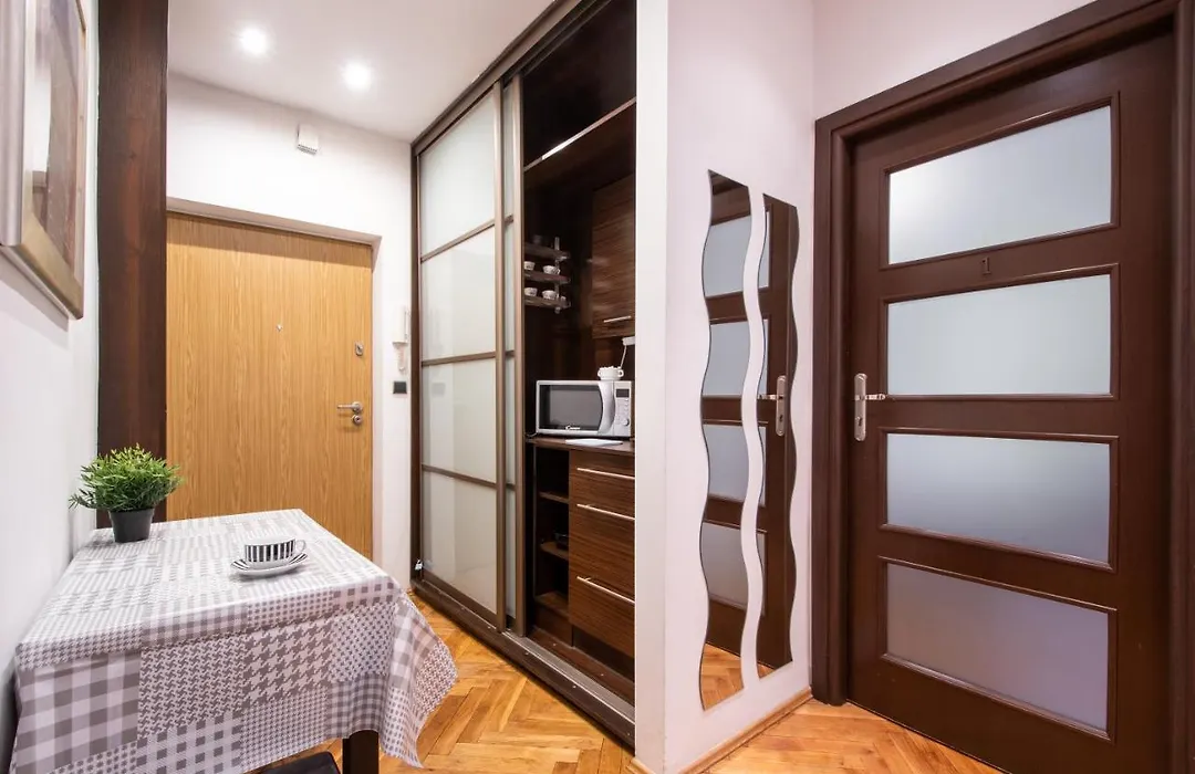 404 Rooms Obrzezna Mokotow-1