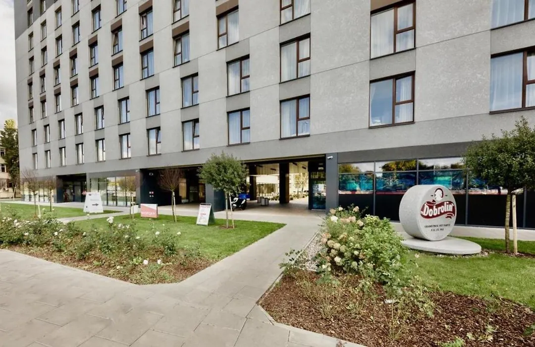 Apartament w Warszawie dedykowany parking podziemny w cenie, WiFi, AC, blisko centrum New apartment in Warsaw finished to a high specification fitted out to a high standard on the 7th floor, WiFi, underground parking price included-1