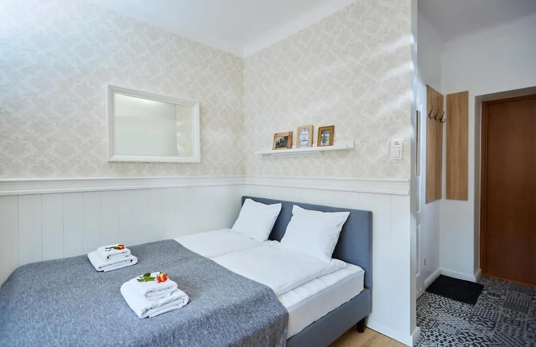 Central Place For You Pl. Bankowy-1