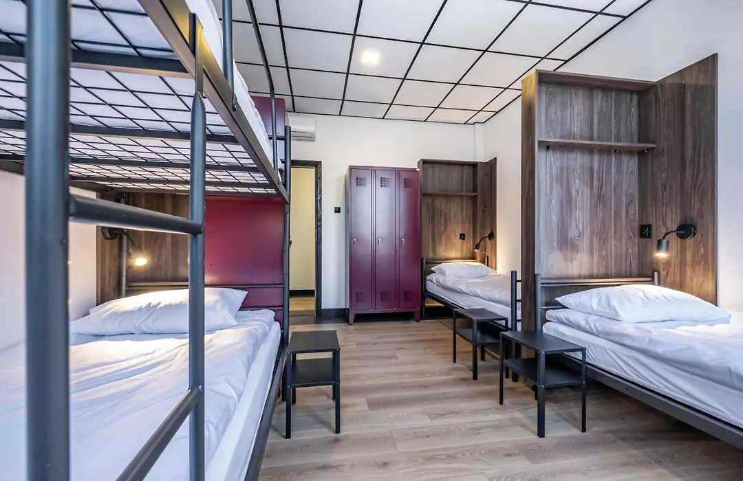 Vola Hostel-1