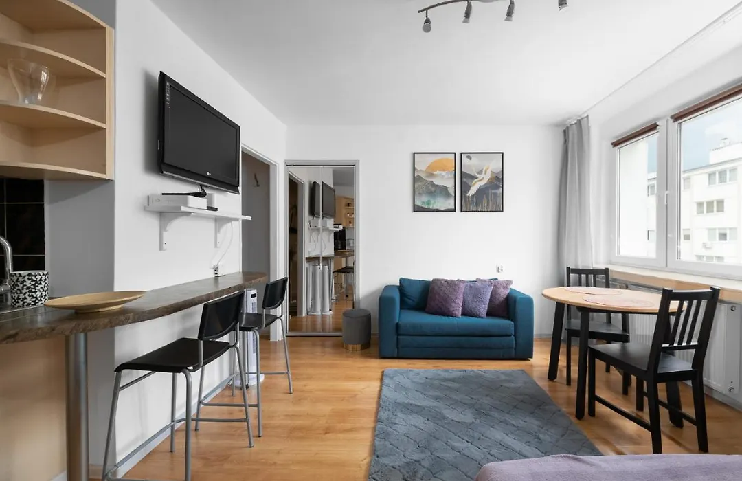 Warsaw Central Apartment Zlota-1
