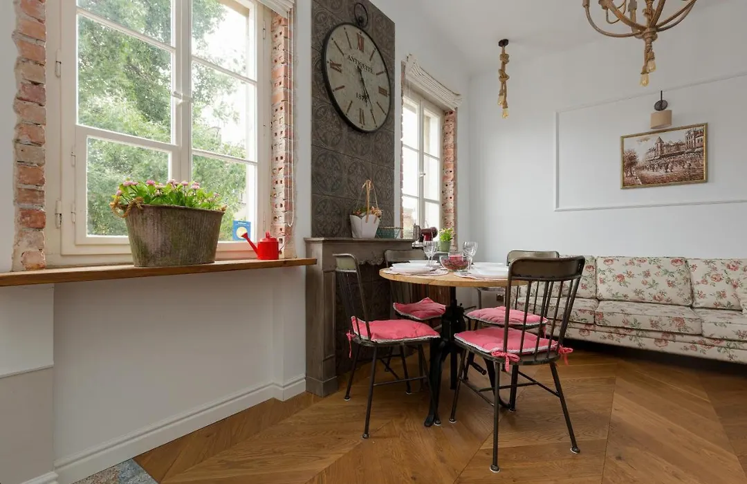 Apartment On The Warsaw Square By Noclegi Renters-1